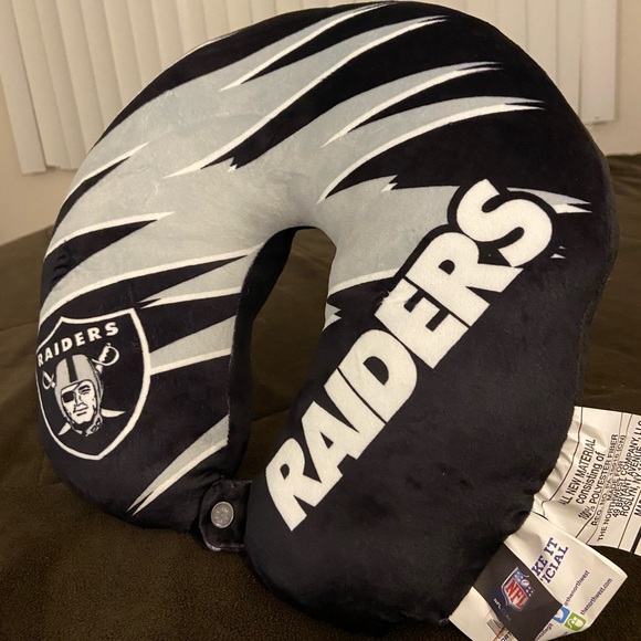 Raiders neck pillow - Picture 2 of 3